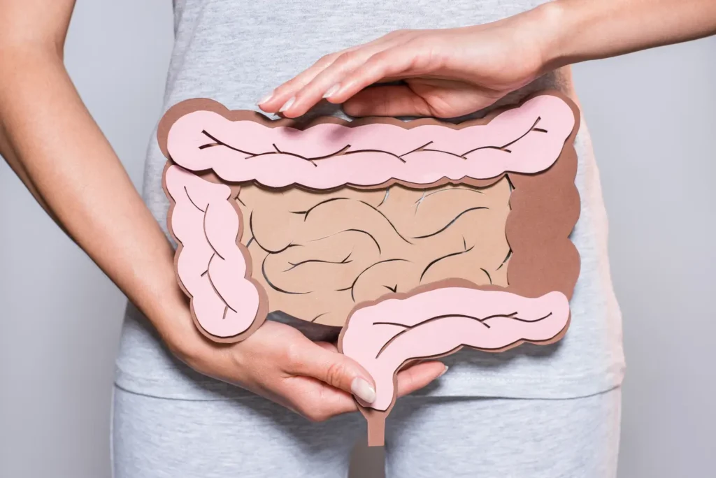 clinica_de_endocopía_avanzada - colon irritable sintomas Diagrama del abdomen mostrando dolor abdominal en colon irritable